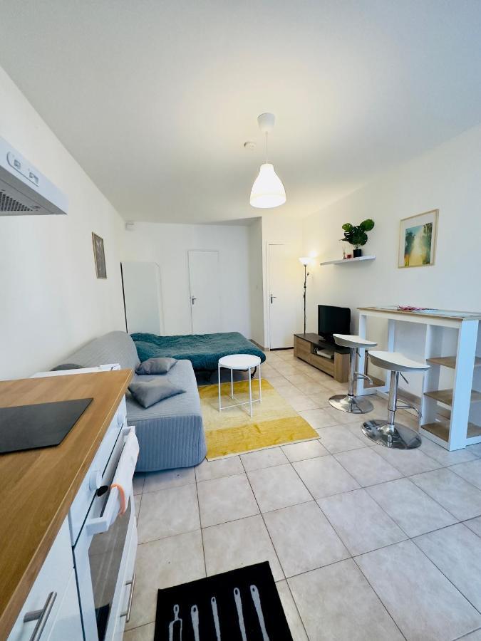 Superbe Appartement T1 proche Disney Champs-Sur-Marne Exterior foto