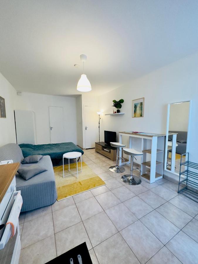 Superbe Appartement T1 proche Disney Champs-Sur-Marne Exterior foto